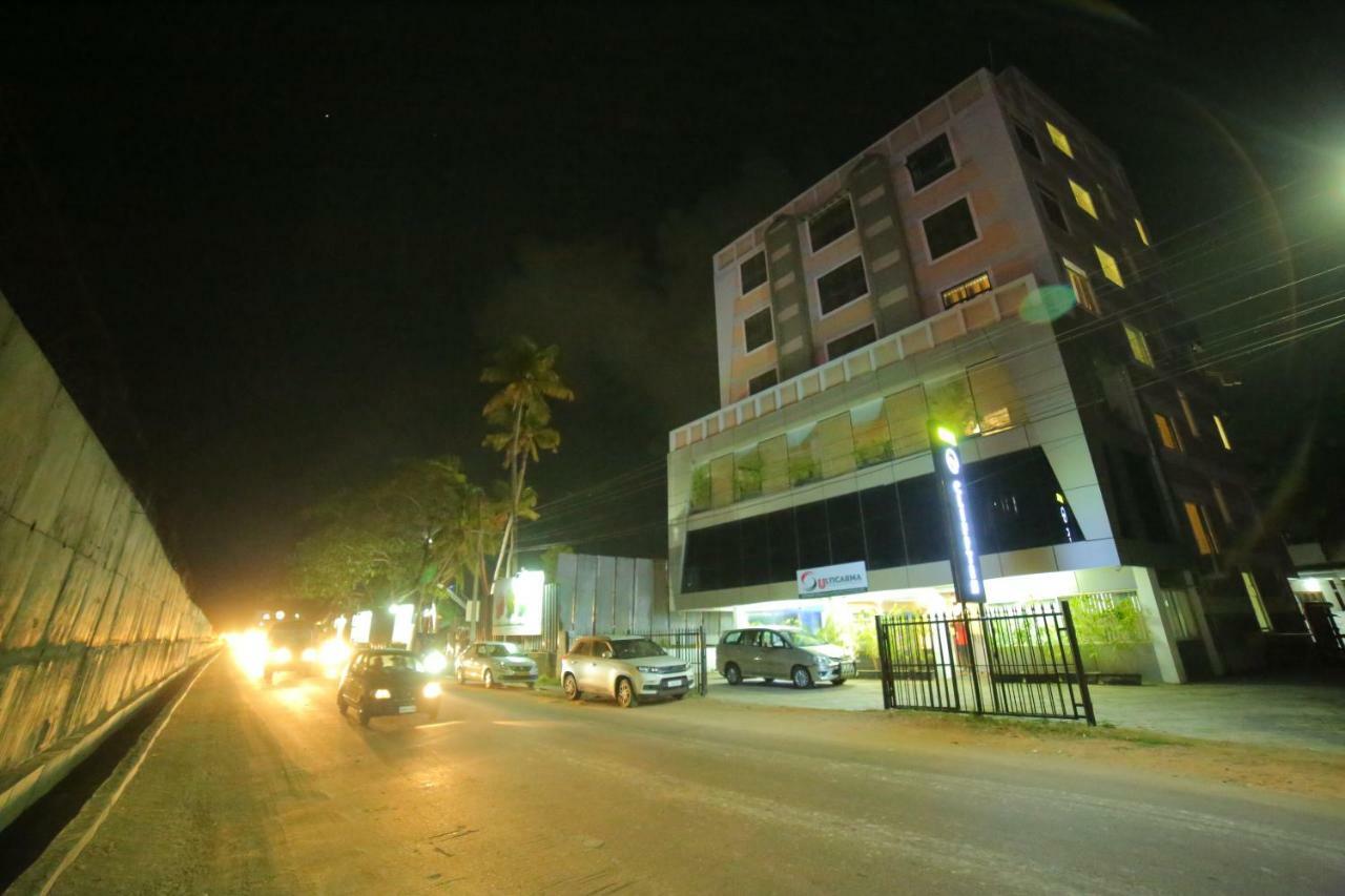 Clifften Hotel Thiruvananthapuram Kültér fotó